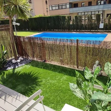 Apartment Apartamento Familiar Con Jardin Y Piscina En