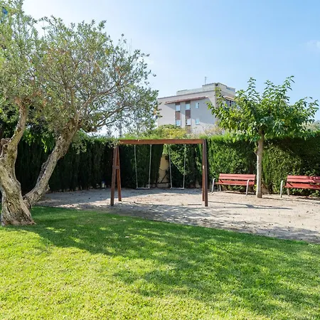 Apartamento Familiar Con Jardin Y Piscina En