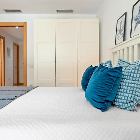 Appartement Apartamento Familiar Con Jardin Y Piscina En *